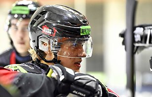 Ян Жук: Ярик Березовский отдал отличный пас, и я, слава богу, попал по шайбе:)